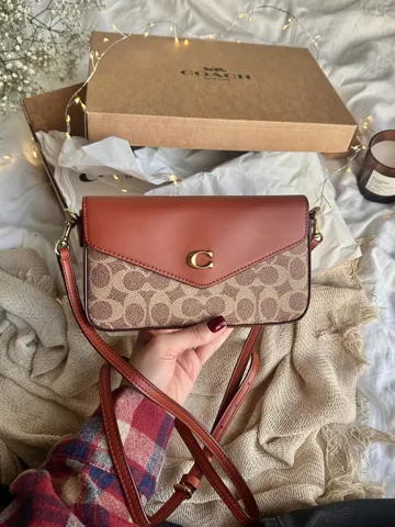 Coach Women's Wyn Crossbody Handbag Brown [крафт коробка]
